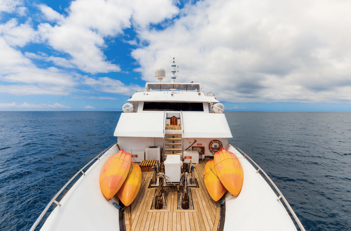 Luxury Liveaboard Darwin & Wolf Diving