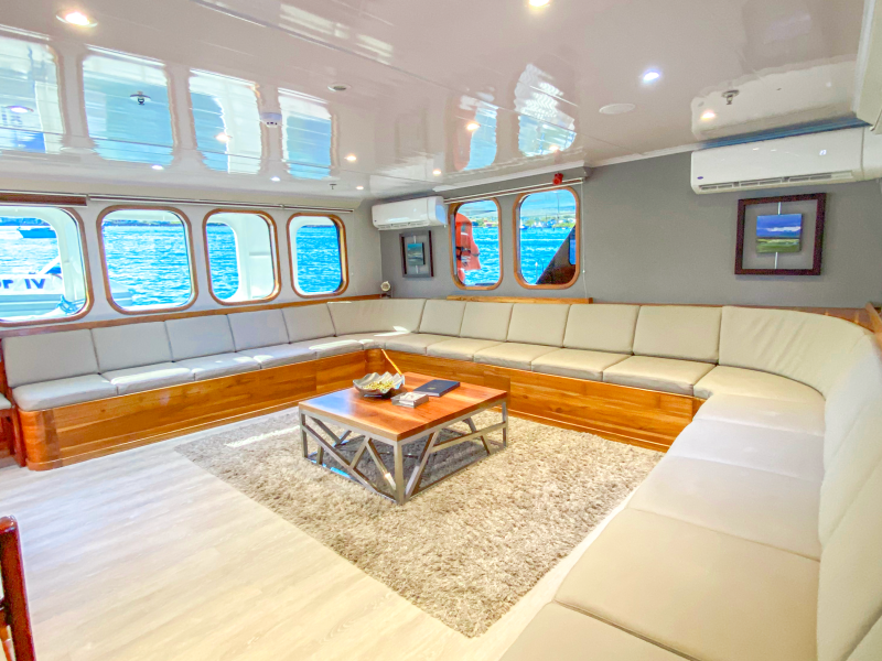 LOUNGE TTIV (1)