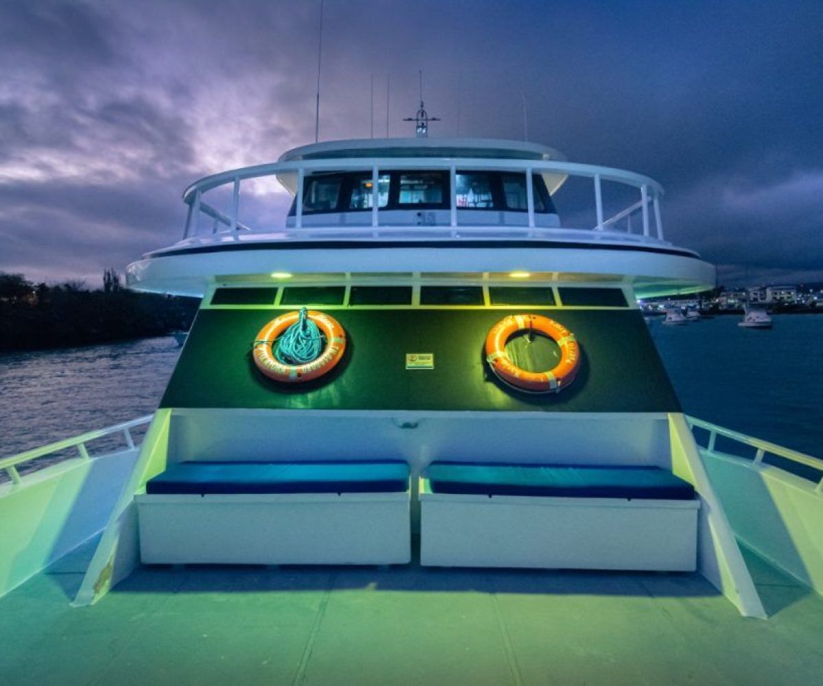 Charter Yacht Tourist Superior Class Naturalist Guide
