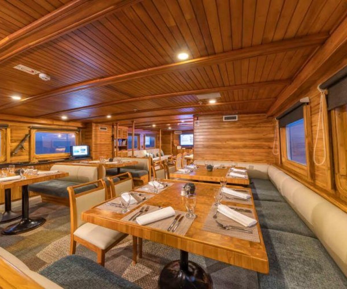 Classic Yacht Design First Class Service